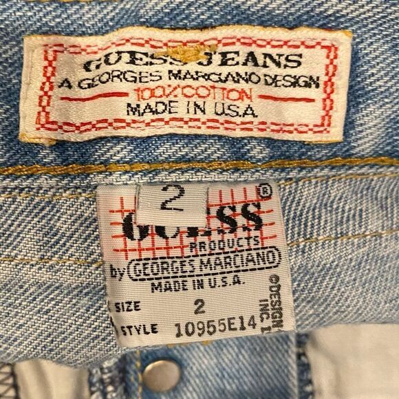 Vintage Guess Embroidered Denim Jean Button Fly Shorts Size 2 - Picture 6 of 6
